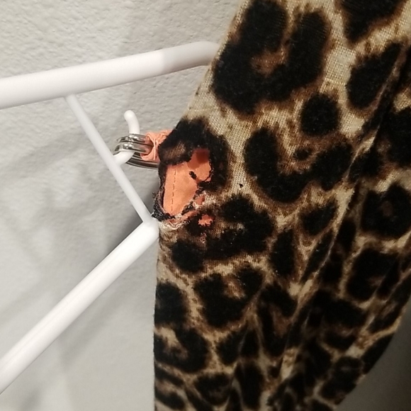 Top - Picture 4 of 4